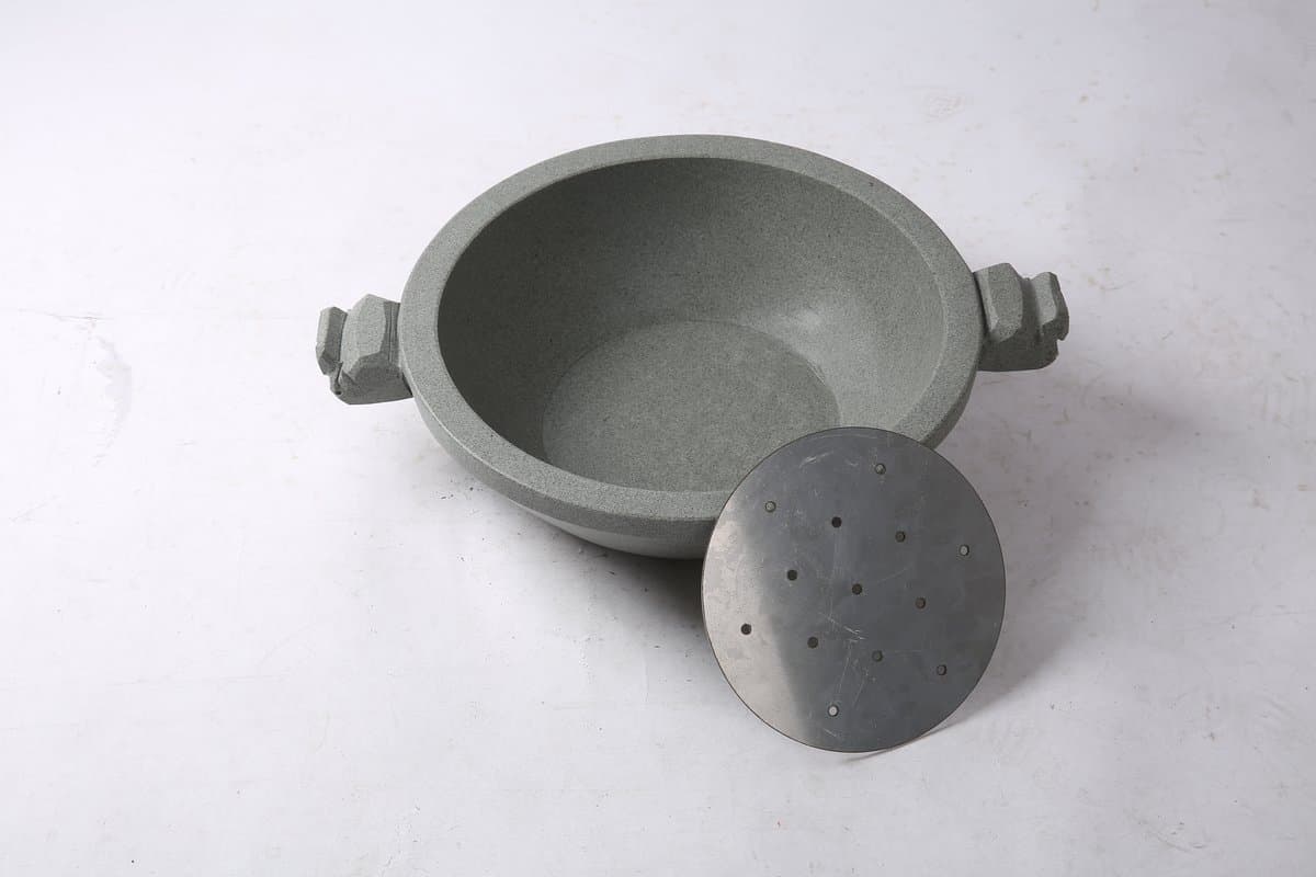 草鱼vs鲈鱼：哪种更适合做石锅鱼？全方位对比与建议